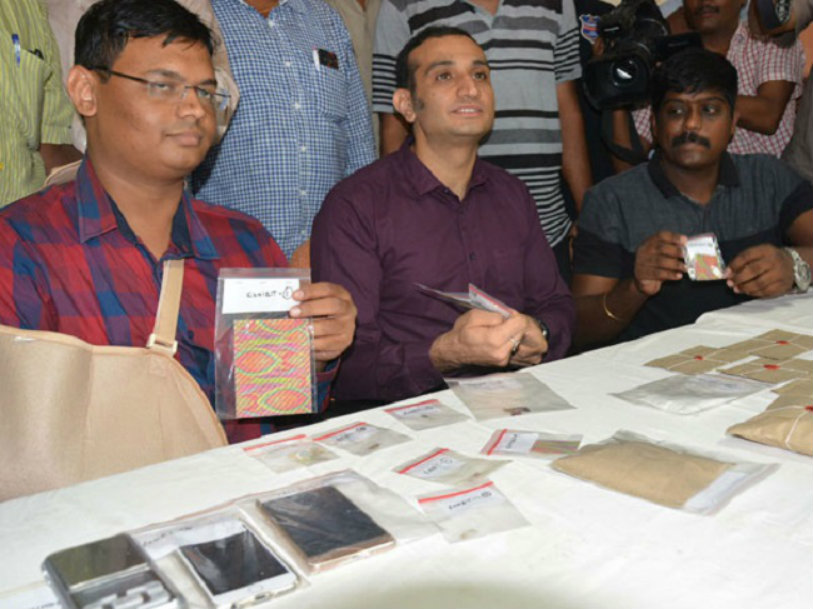 Major Courier Companies Summoned by SIT,Mango News,Major Courier Companies,Special Investigation Team,Hyderabad drug bust,tollywood stars drugs,tollywood celebrity drug cases