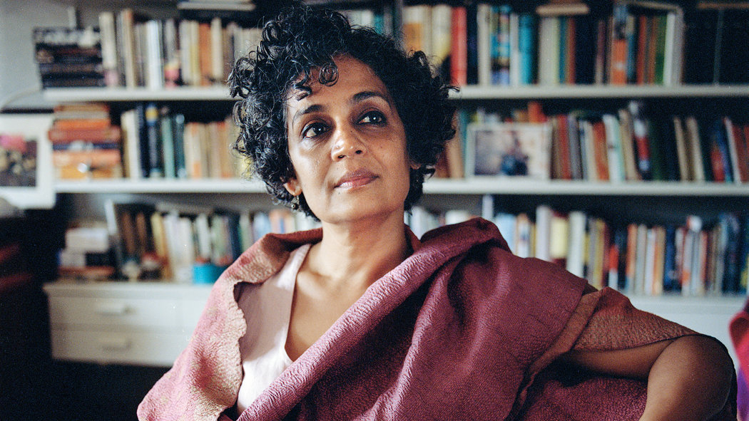 SC Stays Criminal Contempt Proceedings On Arundhati Roy