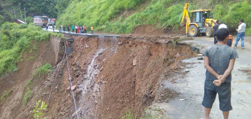 Manipur: Landslide Kills Nine, Vehicles Stranded