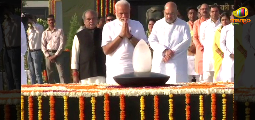 Modi And Shah Pay Tribute To Atal Bihari Vajpayee And Mahatma Gandhi