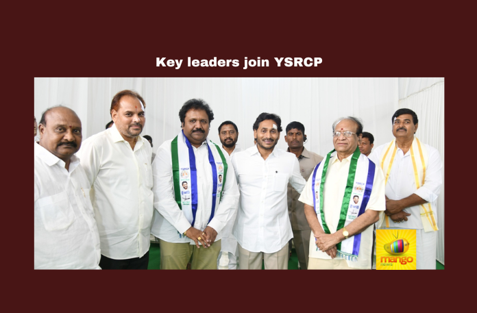 Key leaders join YSRCP